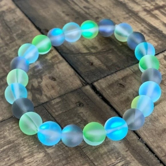 Blue Green Gray Mystic Aura Stretch Bead Bracelet - Picture 4 of 4